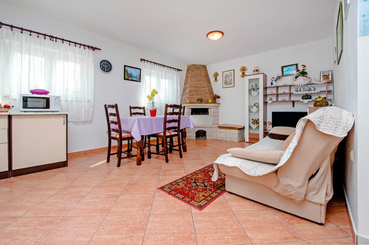 Apartment And Holiday Dubravka