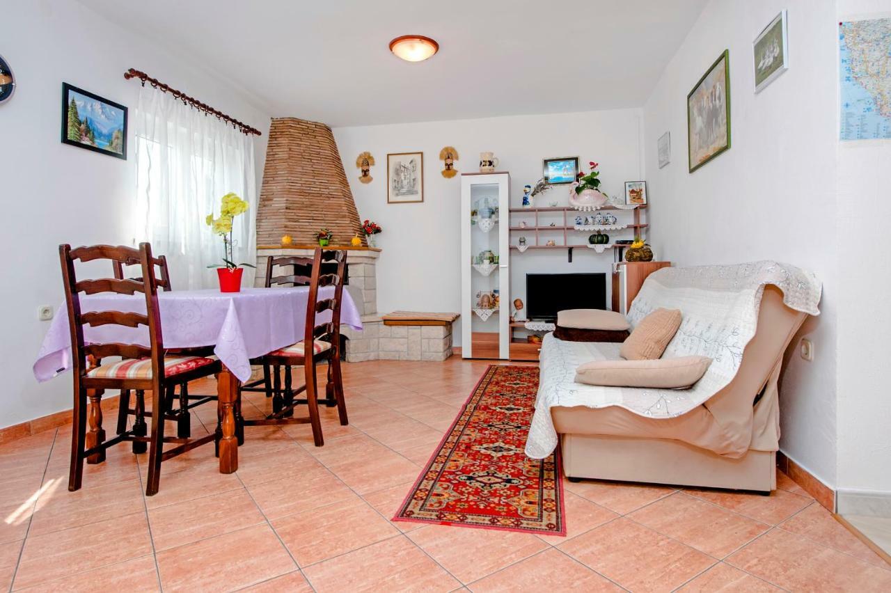 And Holiday Dubravka Apartment