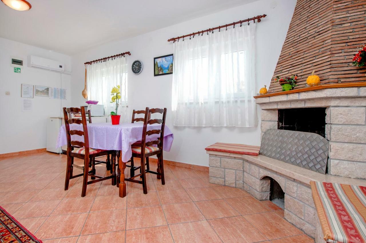 And Holiday Dubravka Apartment *